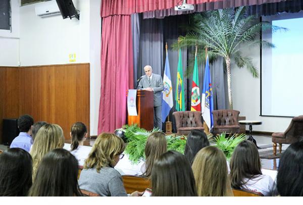 J.J. Camargo abre XIX Congresso de Medicina da UCPel