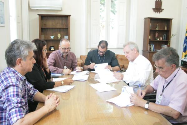 UCPel e Sebrae renovam convênio do Programa Negócio a Negócio