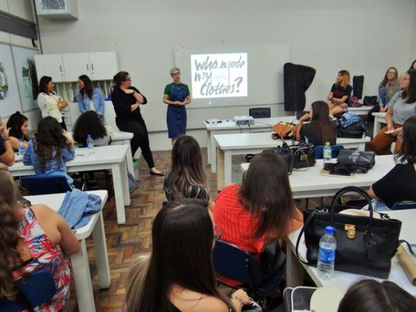 Design de Moda da UCPel integra atividades na Semana Fashion Revolution Pelotas