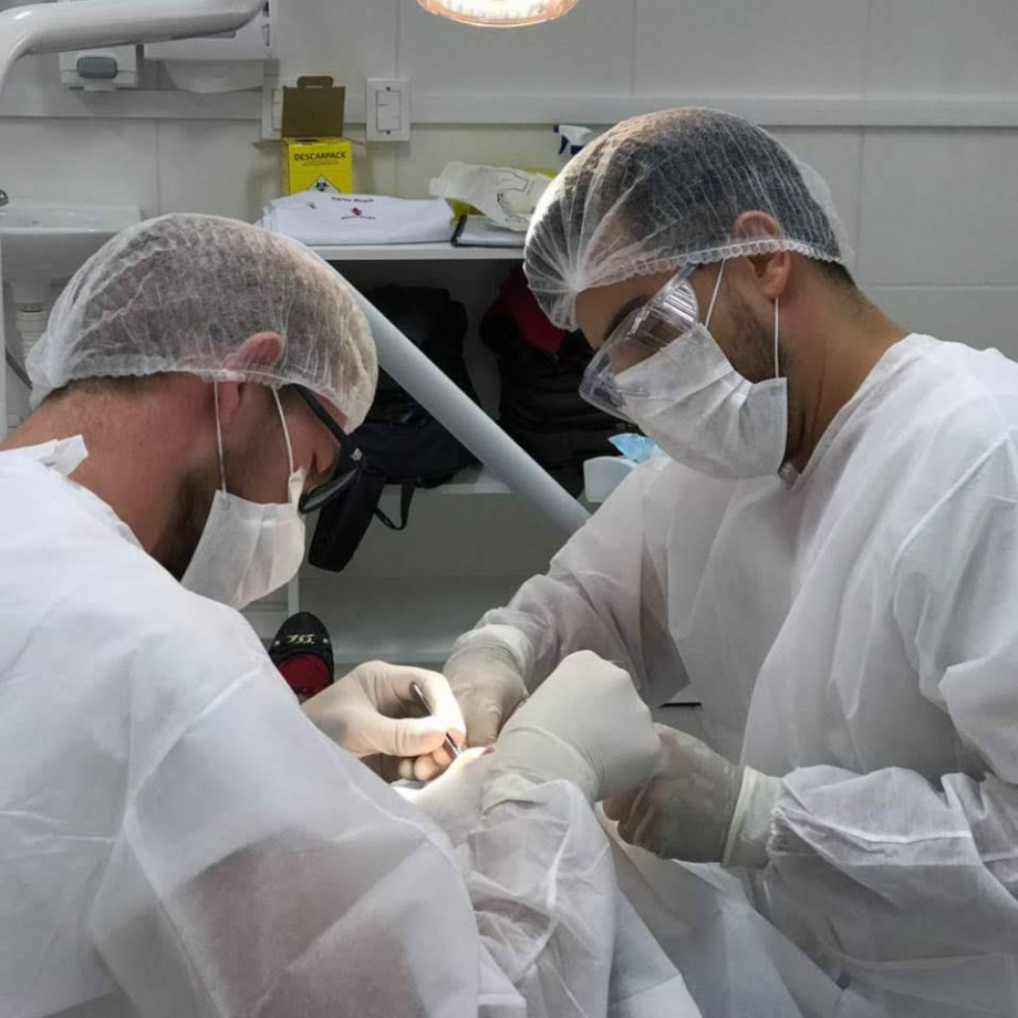 Egresso da Odontologia da UCPel  participa de residência  em Havard