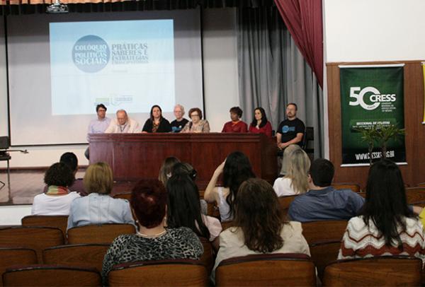 Colóquio na UCPel reúne técnicos e usuários de políticas sociais